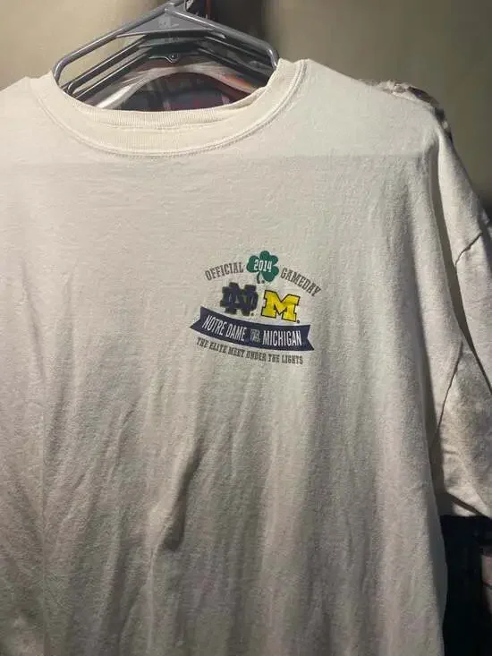 Champion 2014 Official Gameday Notre Dame vs Michigan T-Shirt Elite Meet Under t - Picture 2 of 3